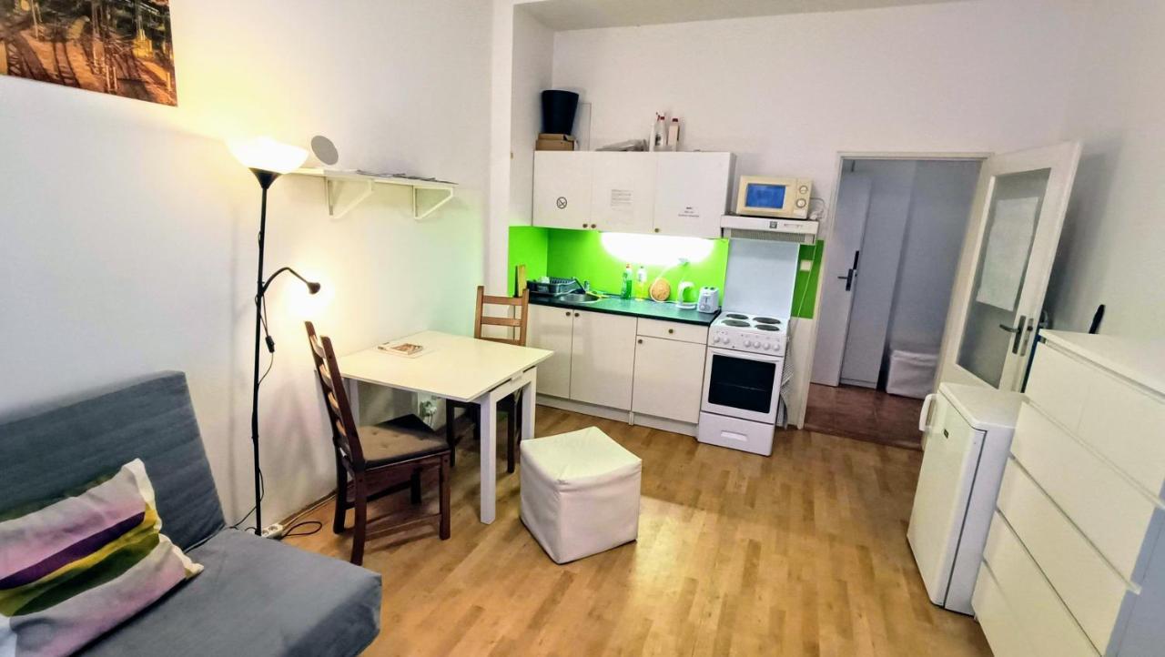 Nice Apartment By The Center Praha Exteriér fotografie