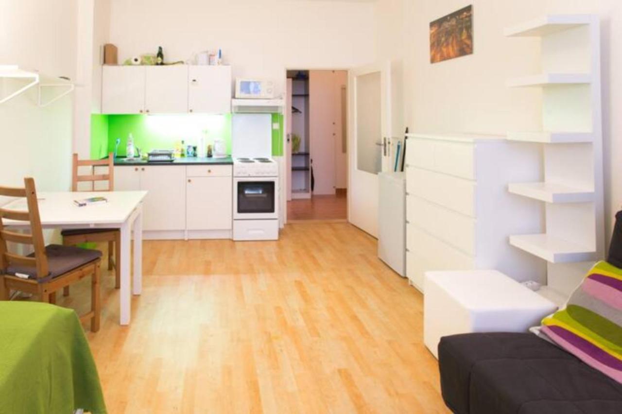 Nice Apartment By The Center Praha Exteriér fotografie